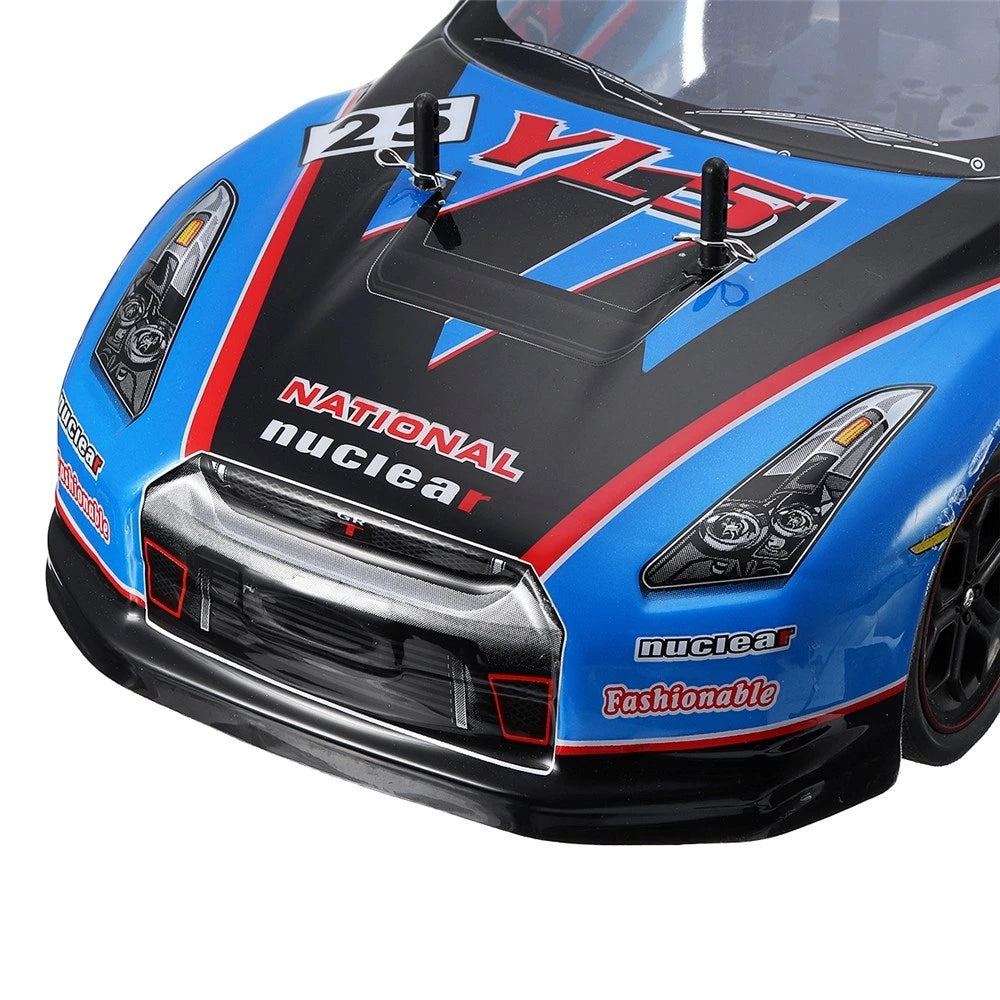 Yile 1:10 RC Huge Of Racing Drift Uzaktan Kumandalı Araba | 2.4 Ghz USB Şarj 20 Km/h Beyaz 43 Cm 8+ Yaş ve Üzeri Çocuklar İçin (Kopya)
