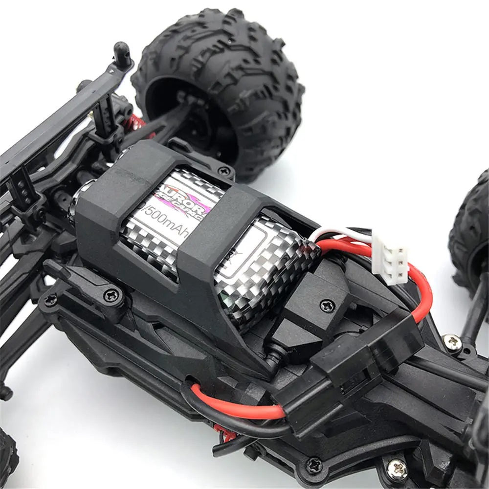 Xinlehong 1:20 RC 9145 Yüksek Hızlı Uzaktan Kumandalı Araba | 2.4 Ghz USB Şarj 26 Km/s 4WD Brushed Menzil 60 Metre Suya Dayanıklı Kırmızı 14+ Yaş ve Üzeri Çocuklar İçin